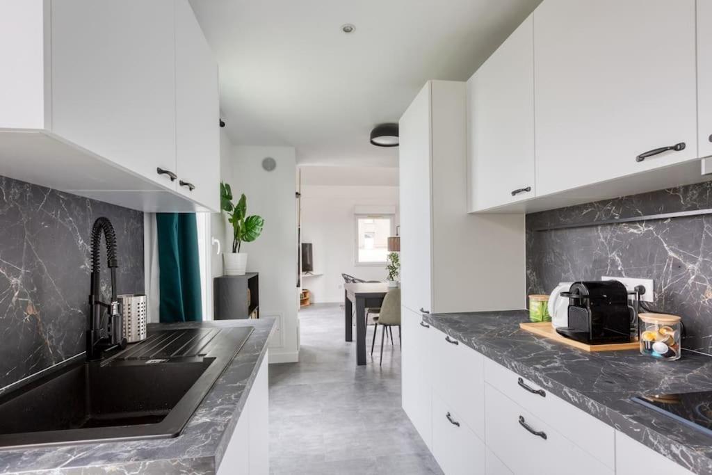 Premium Flat 6 People With Billard And Terrace Stade De France Saint-Denis  Exterior photo