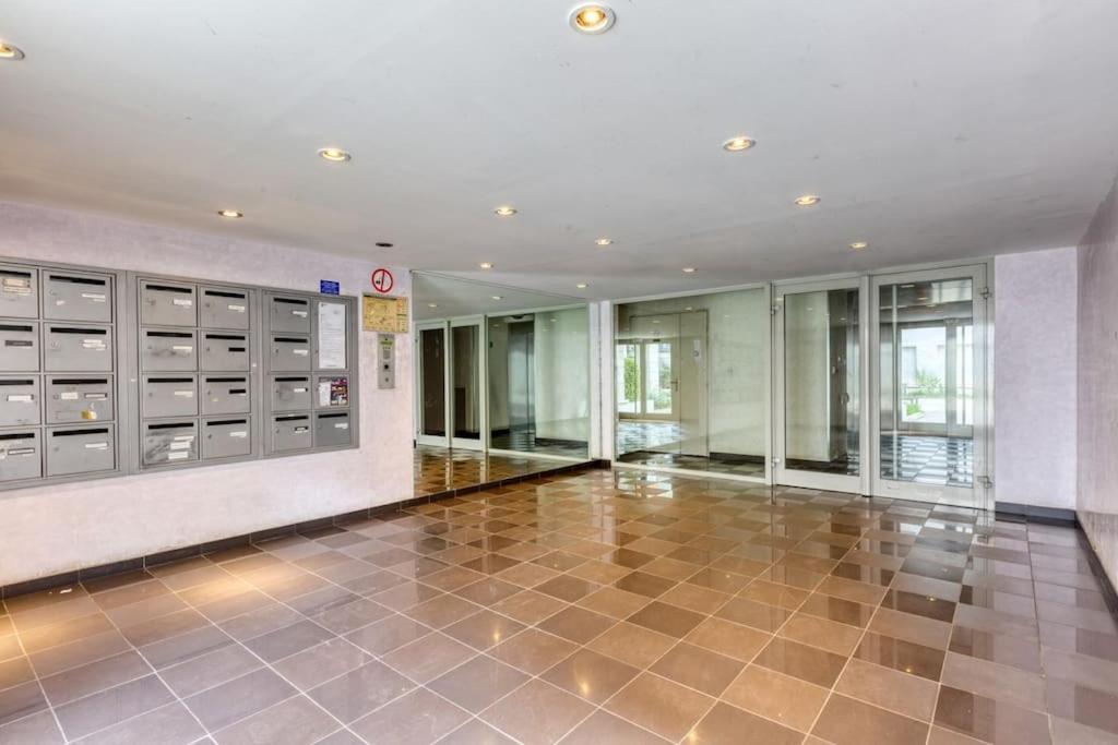 Premium Flat 6 People With Billard And Terrace Stade De France Saint-Denis  Exterior photo